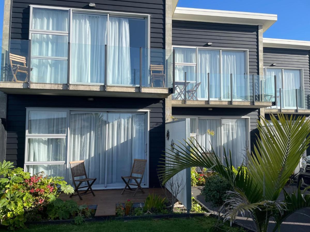 Carters By The Sea Beachside Studio Apartments Carters Beach Екстер'єр фото