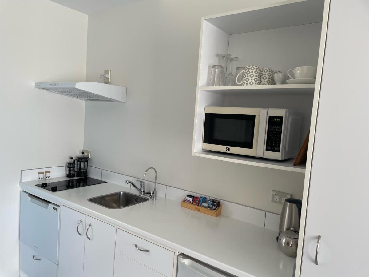 Carters By The Sea Beachside Studio Apartments Carters Beach Екстер'єр фото