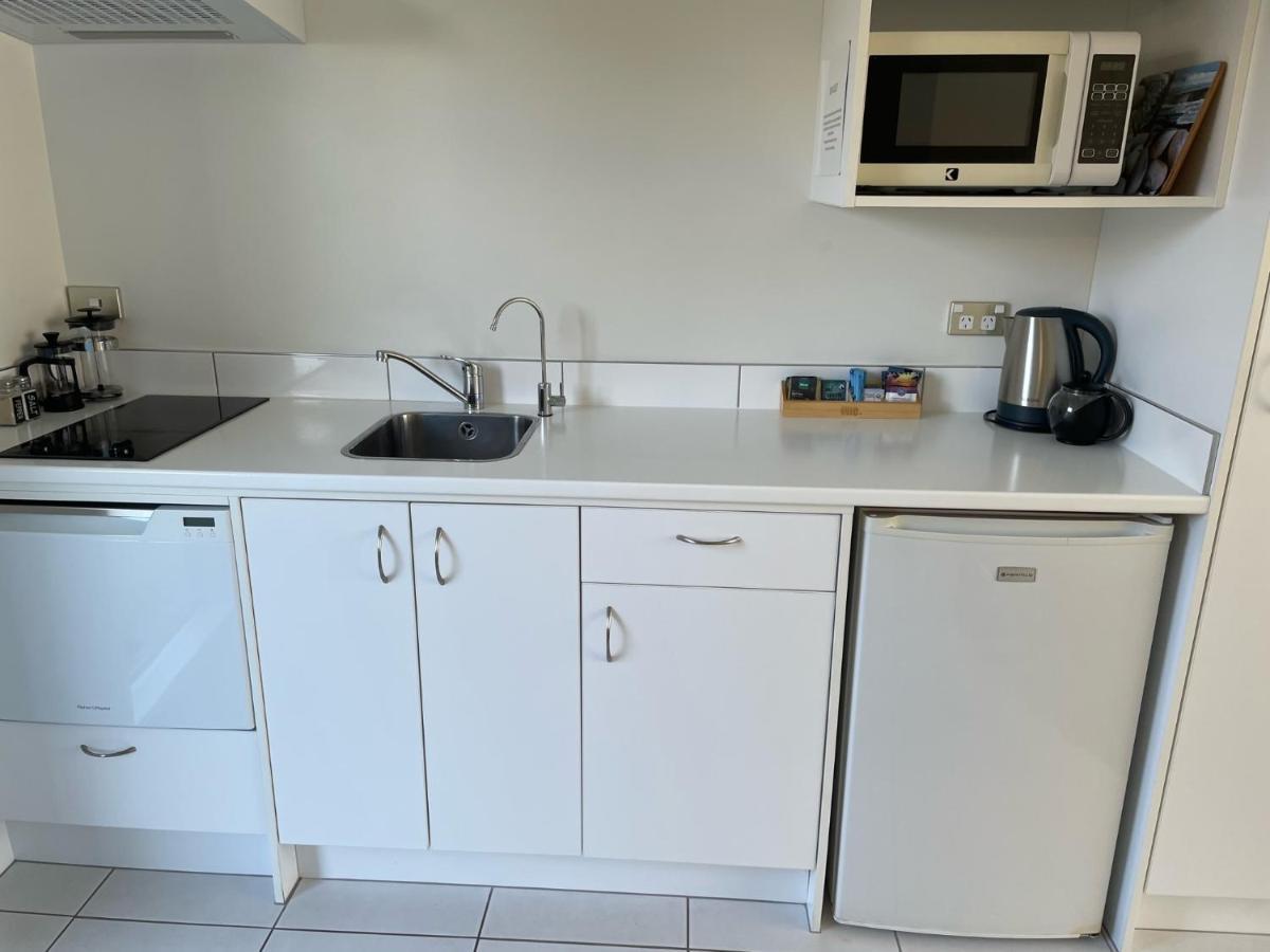 Carters By The Sea Beachside Studio Apartments Carters Beach Екстер'єр фото