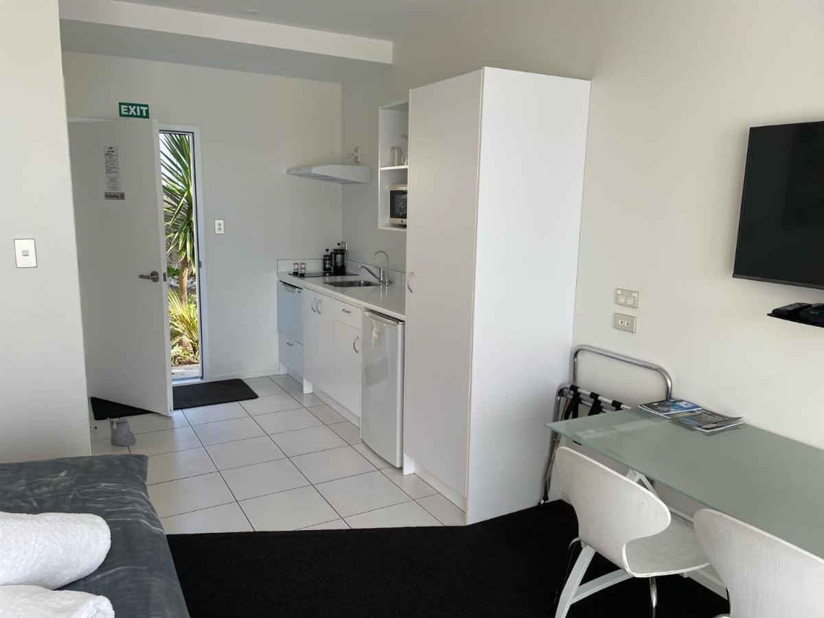 Carters By The Sea Beachside Studio Apartments Carters Beach Екстер'єр фото